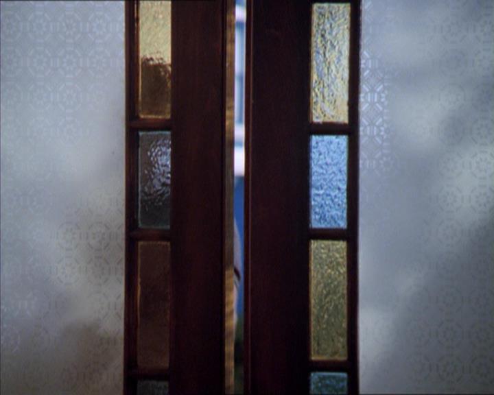 Charmed-Online_dot_net-2x01WitchTrial0376.jpg