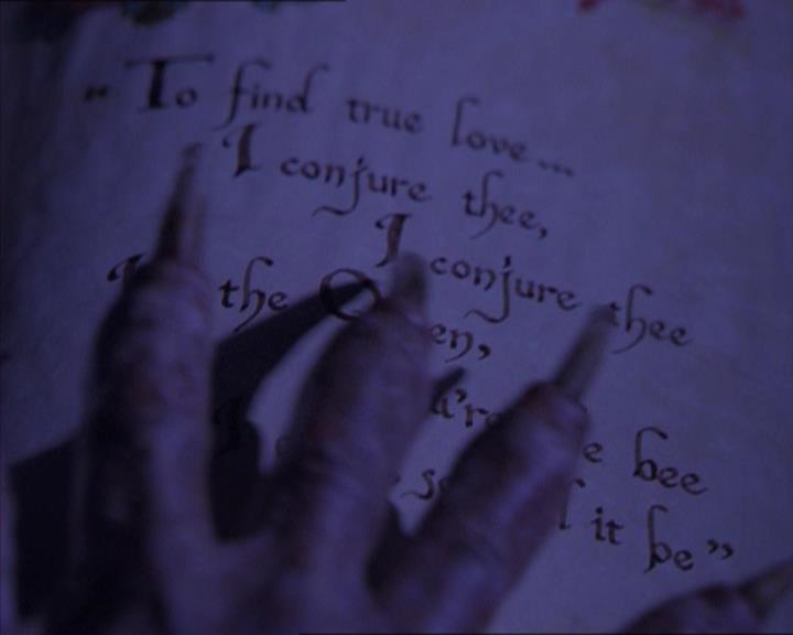 Charmed-Online_dot_net-2x01WitchTrial0457.jpg
