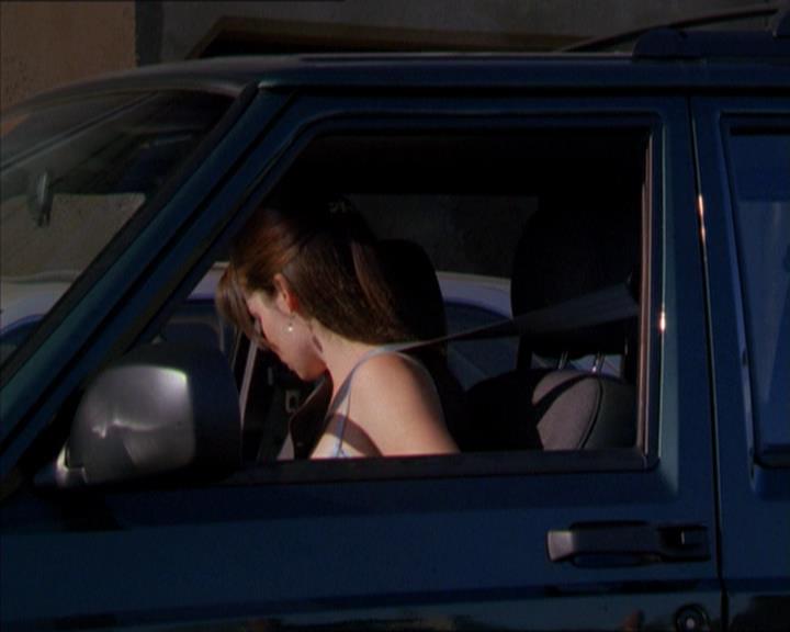 Charmed-Online_dot_net-2x01WitchTrial0675.jpg