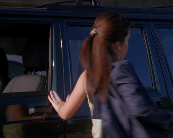 Charmed-Online_dot_net-2x01WitchTrial0682.jpg