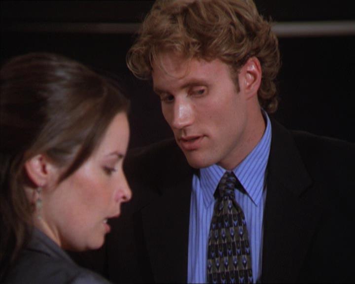 Charmed-Online_dot_net-2x01WitchTrial0733.jpg