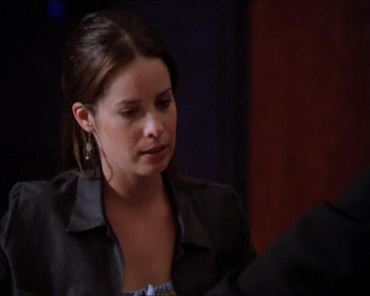Charmed-Online_dot_net-2x01WitchTrial0736.jpg