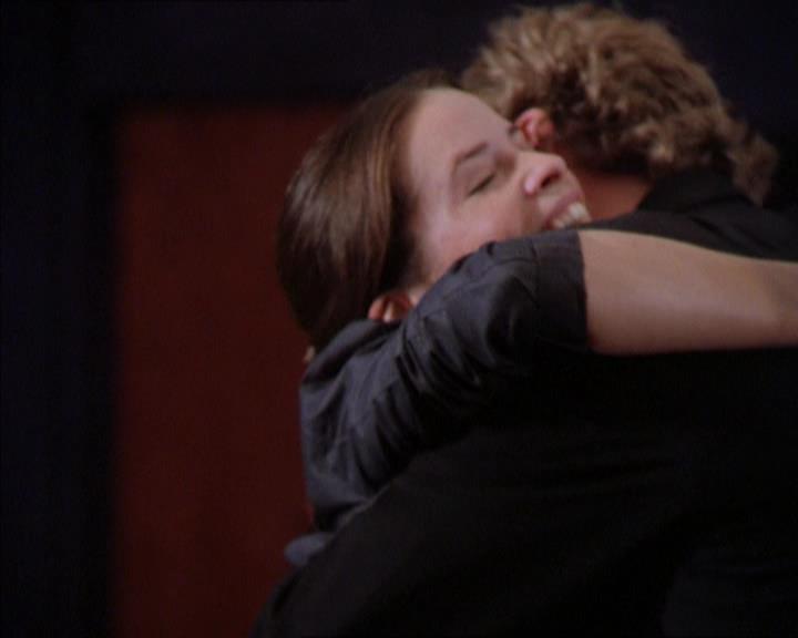 Charmed-Online_dot_net-2x01WitchTrial0764.jpg
