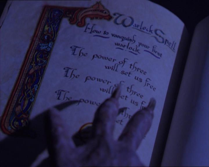 Charmed-Online_dot_net-2x01WitchTrial0773.jpg