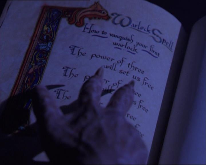 Charmed-Online_dot_net-2x01WitchTrial0775.jpg
