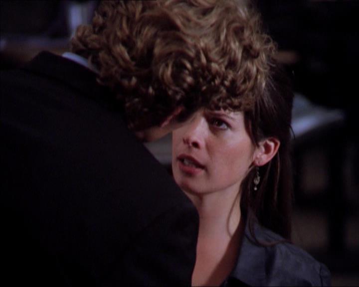 Charmed-Online_dot_net-2x01WitchTrial0797.jpg