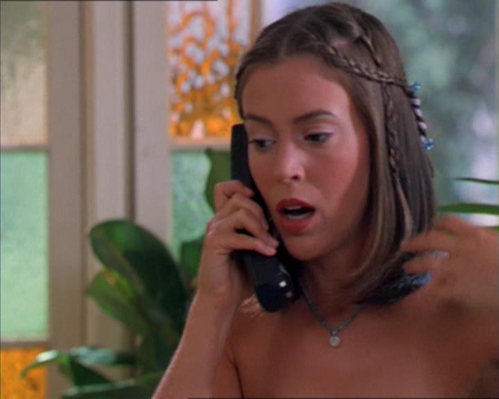 Charmed-Online_dot_net-2x01WitchTrial0845.jpg