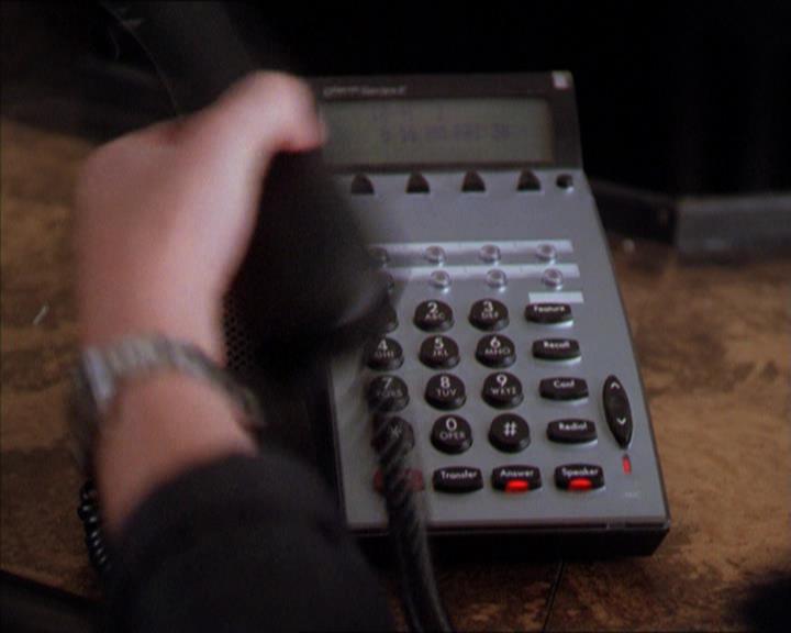 Charmed-Online_dot_net-2x01WitchTrial0849.jpg