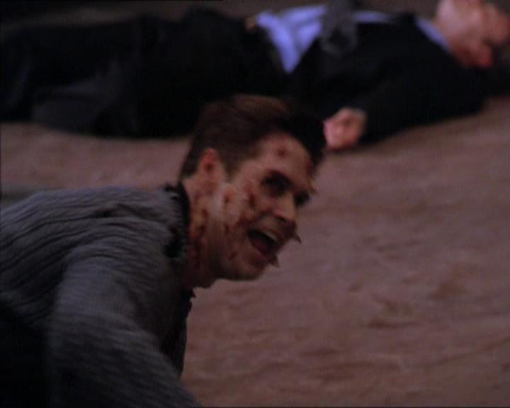 Charmed-Online_dot_net-2x01WitchTrial0858.jpg