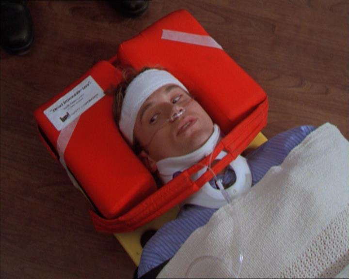 Charmed-Online_dot_net-2x01WitchTrial0895.jpg