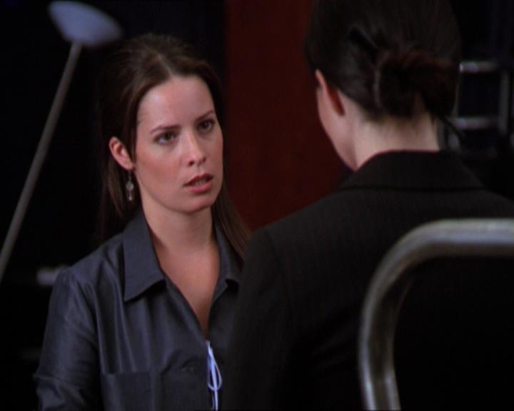 Charmed-Online_dot_net-2x01WitchTrial0969.jpg
