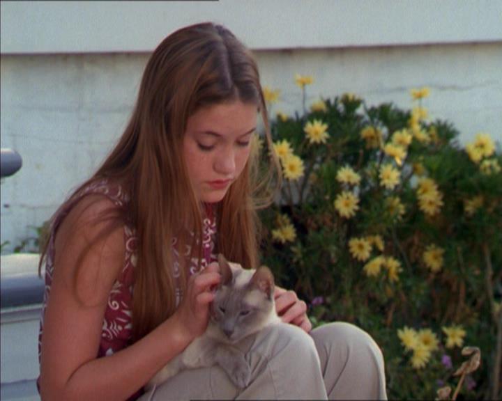 Charmed-Online_dot_net-2x01WitchTrial0992.jpg