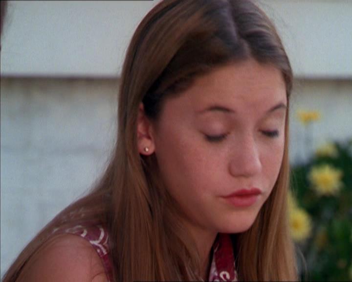 Charmed-Online_dot_net-2x01WitchTrial1012.jpg