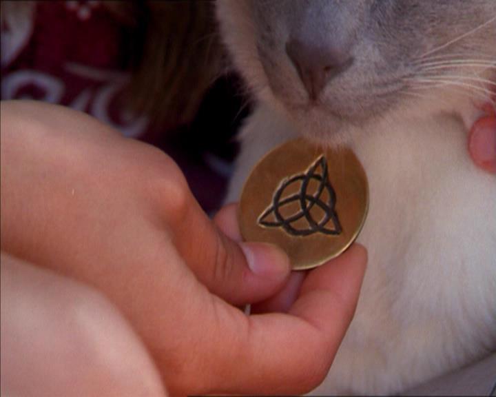Charmed-Online_dot_net-2x01WitchTrial1063.jpg