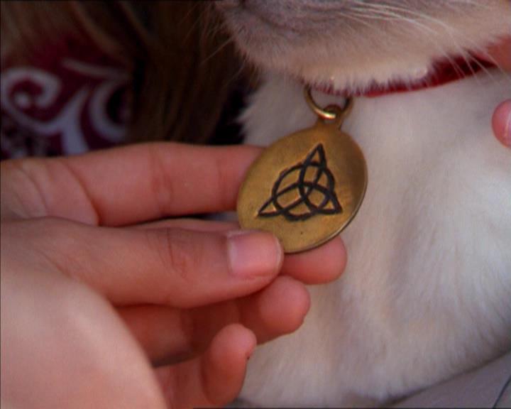 Charmed-Online_dot_net-2x01WitchTrial1069.jpg