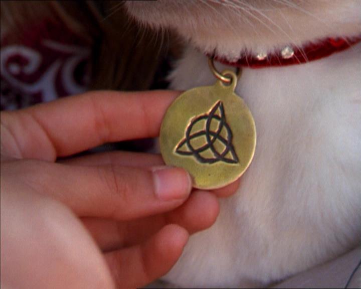 Charmed-Online_dot_net-2x01WitchTrial1070.jpg
