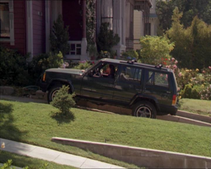 Charmed-Online_dot_net-2x01WitchTrial1075.jpg