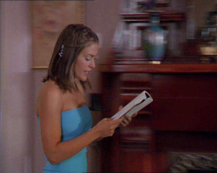 Charmed-Online_dot_net-2x01WitchTrial1199.jpg