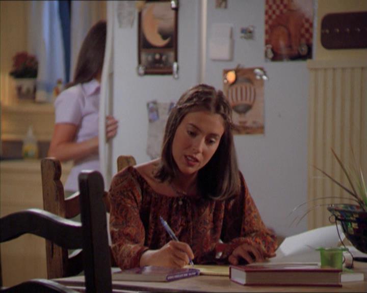 Charmed-Online_dot_net-2x01WitchTrial1555.jpg