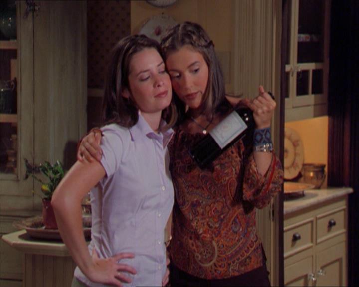 Charmed-Online_dot_net-2x01WitchTrial1665.jpg