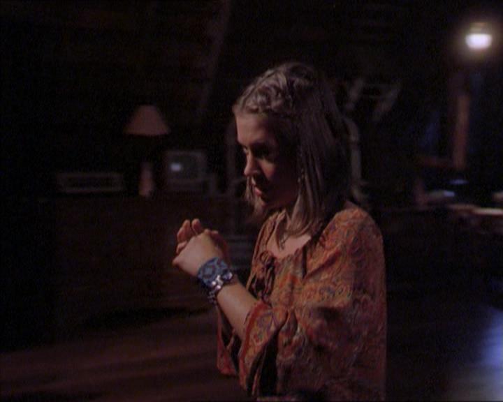 Charmed-Online_dot_net-2x01WitchTrial1799.jpg