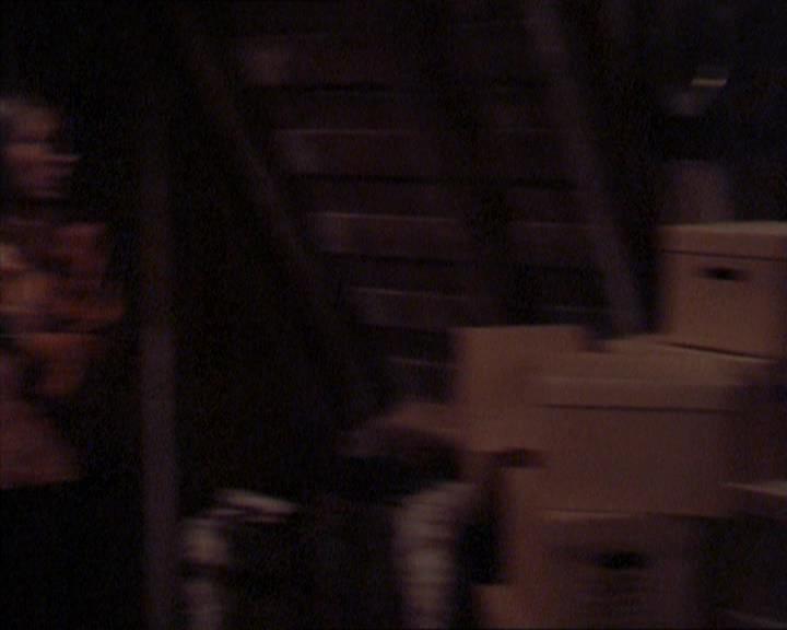 Charmed-Online_dot_net-2x01WitchTrial1811.jpg