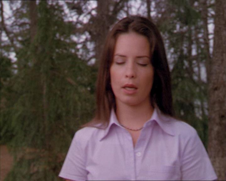 Charmed-Online_dot_net-2x01WitchTrial2113.jpg