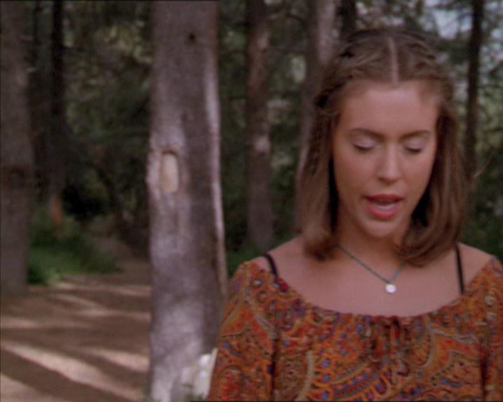 Charmed-Online_dot_net-2x01WitchTrial2122.jpg