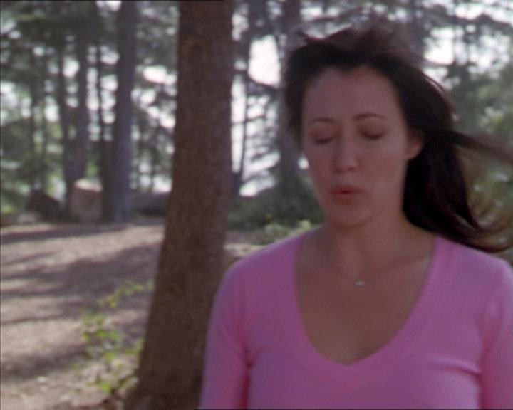 Charmed-Online_dot_net-2x01WitchTrial2165.jpg