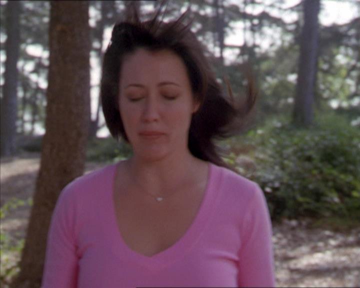 Charmed-Online_dot_net-2x01WitchTrial2169.jpg