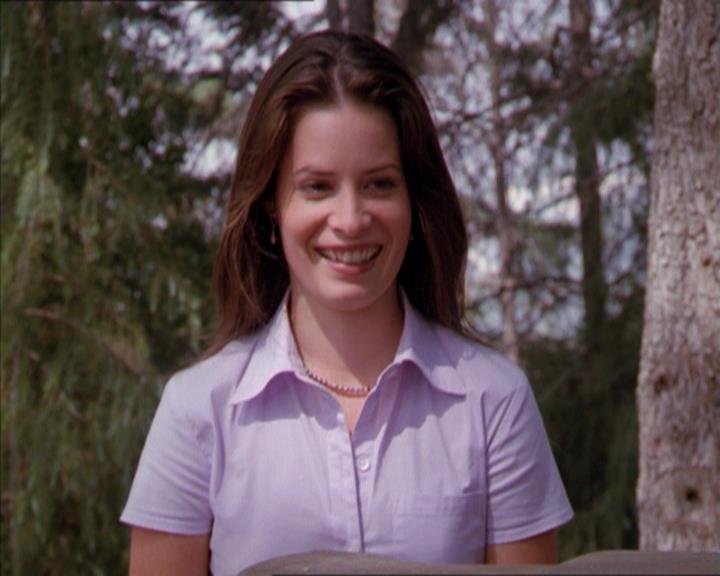 Charmed-Online_dot_net-2x01WitchTrial2261.jpg