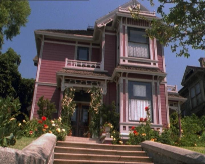 Charmed-Online_dot_net-2x01WitchTrial2264.jpg