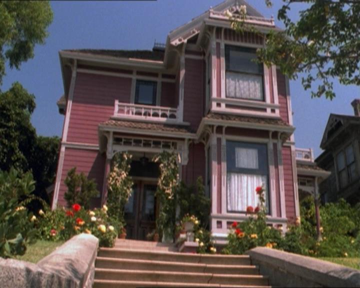 Charmed-Online_dot_net-2x01WitchTrial2267.jpg