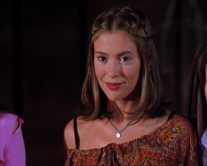 Charmed-Online_dot_net-2x01WitchTrial2393.jpg