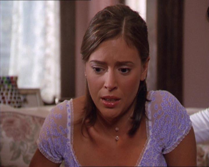 Charmed-Online_dot_net-2x02MoralityBites0134.jpg