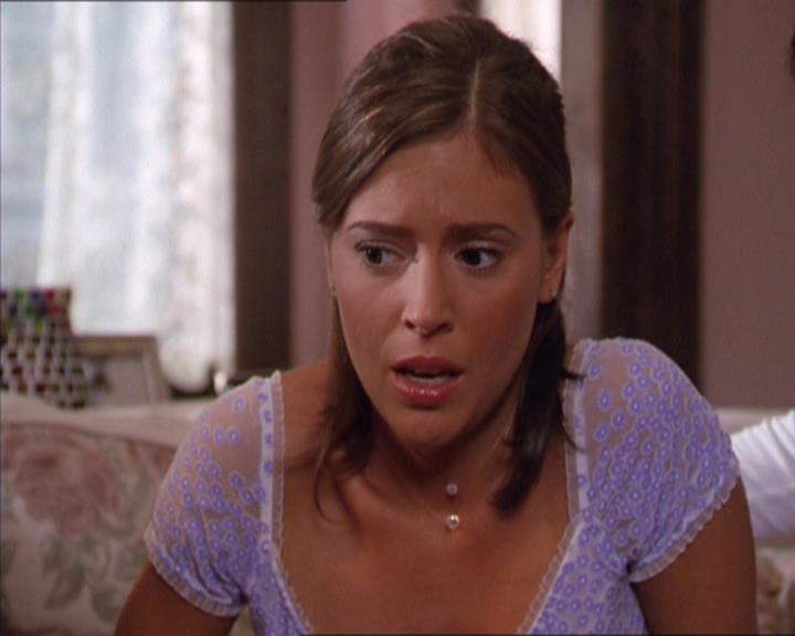 Charmed-Online_dot_net-2x02MoralityBites0135.jpg