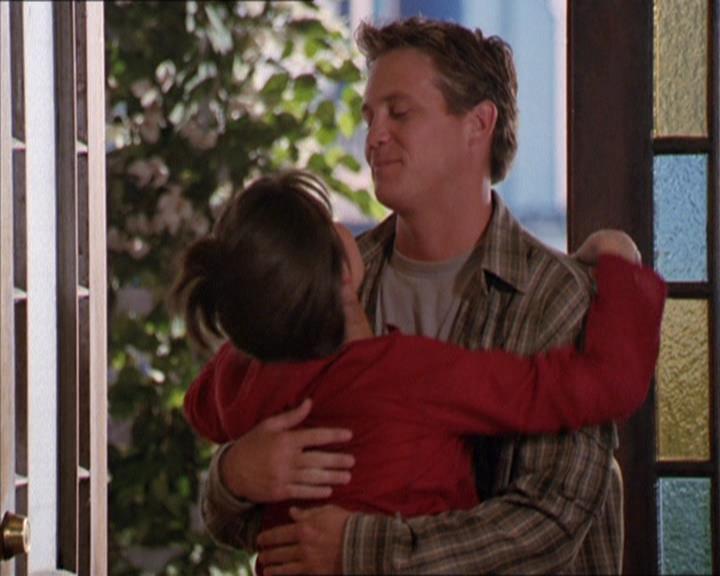 Charmed-Online_dot_net-2x02MoralityBites0261.jpg