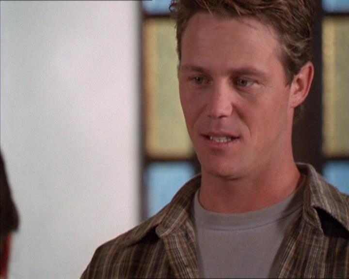 Charmed-Online_dot_net-2x02MoralityBites0270.jpg
