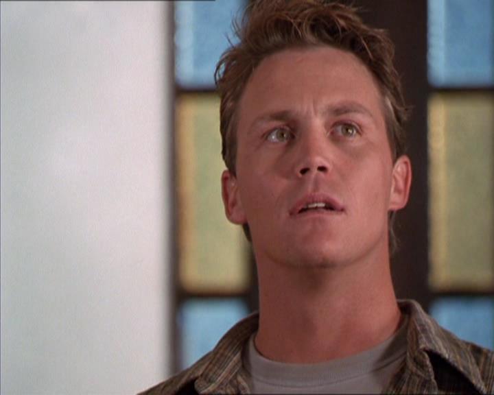 Charmed-Online_dot_net-2x02MoralityBites0277.jpg