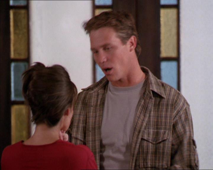 Charmed-Online_dot_net-2x02MoralityBites0284.jpg