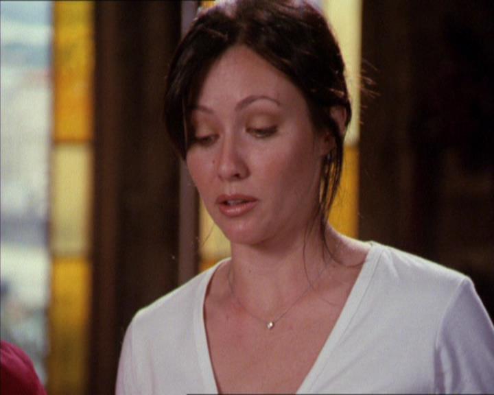 Charmed-Online_dot_net-2x02MoralityBites0369.jpg