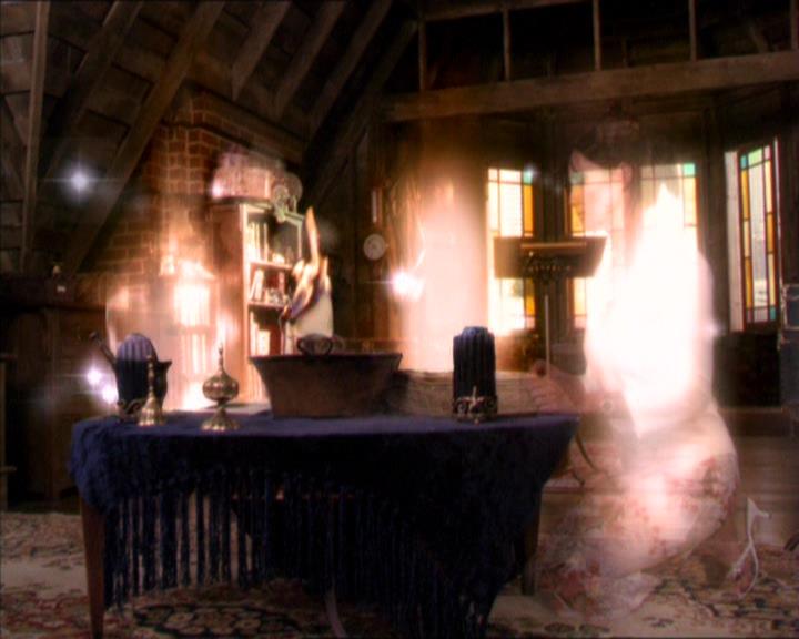 Charmed-Online_dot_net-2x02MoralityBites0413.jpg