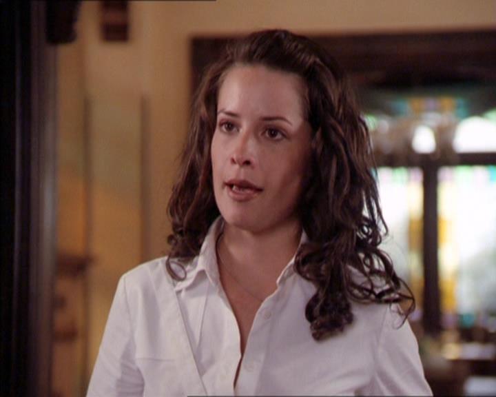 Charmed-Online_dot_net-2x02MoralityBites0503.jpg