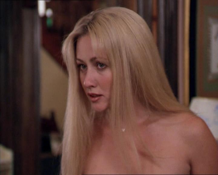 Charmed-Online_dot_net-2x02MoralityBites0604.jpg
