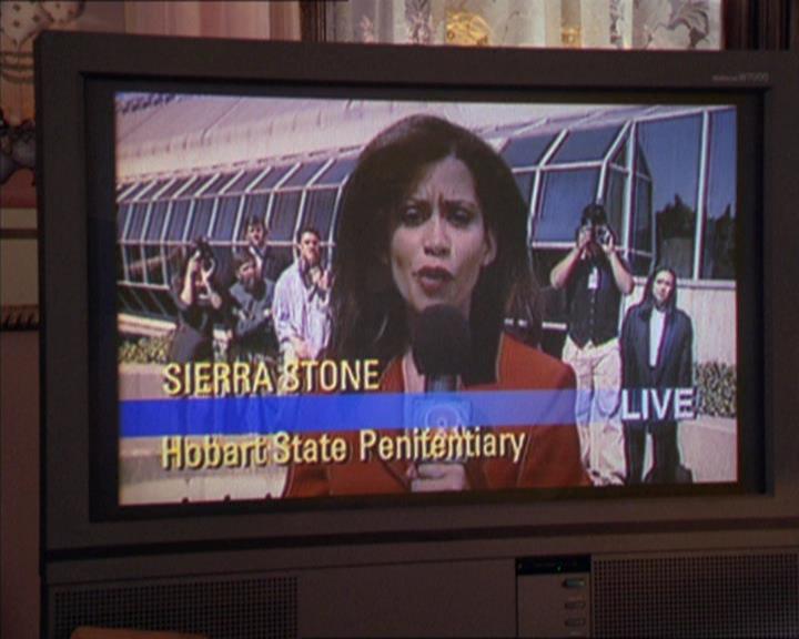 Charmed-Online_dot_net-2x02MoralityBites0669.jpg