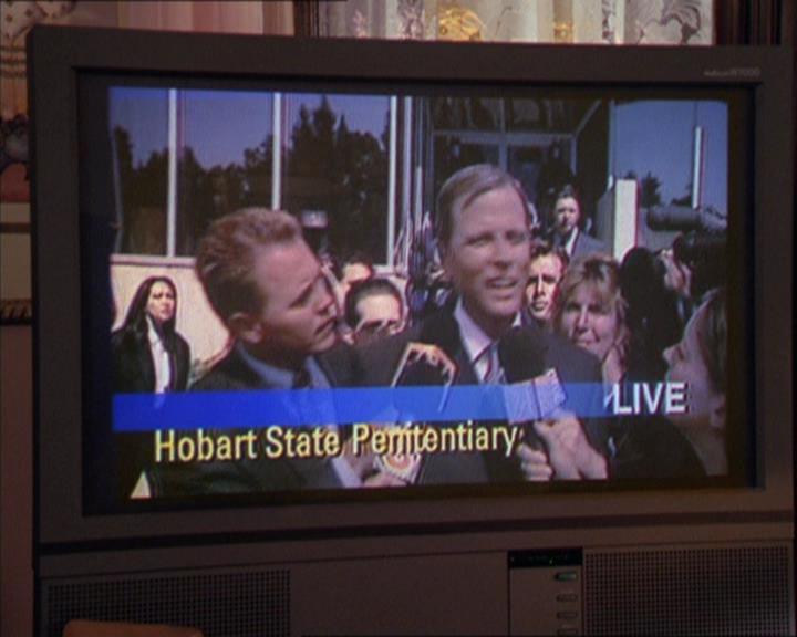Charmed-Online_dot_net-2x02MoralityBites0676.jpg