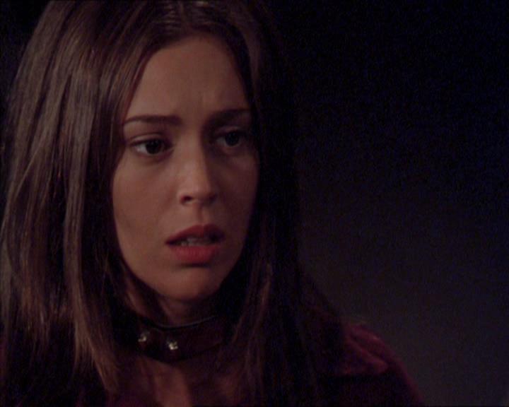 Charmed-Online_dot_net-2x02MoralityBites0970.jpg