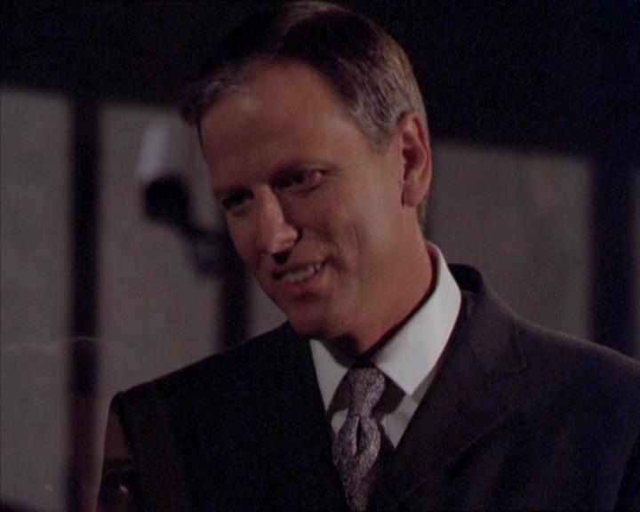 Charmed-Online_dot_net-2x02MoralityBites1033.jpg