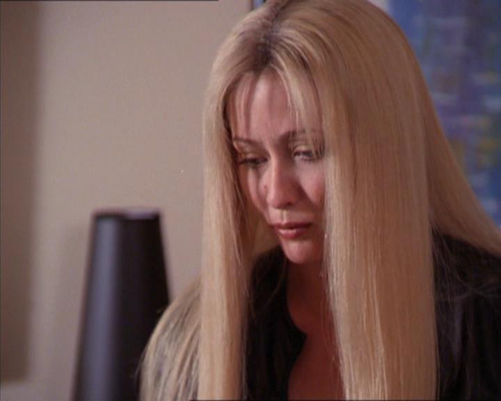 Charmed-Online_dot_net-2x02MoralityBites1347.jpg