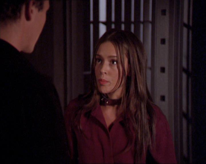 Charmed-Online_dot_net-2x02MoralityBites1373.jpg